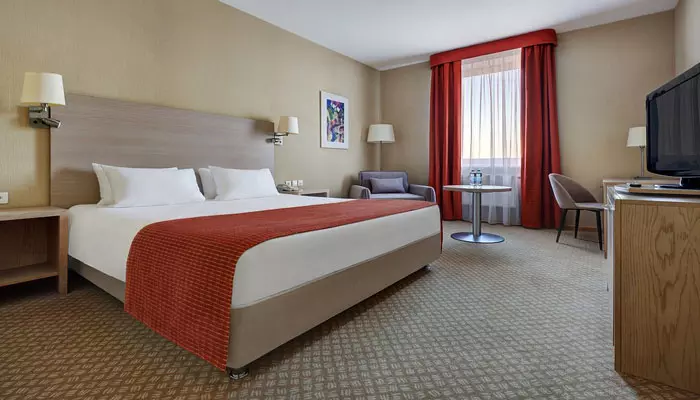 هتل هالیدی این لسنایا مسکو