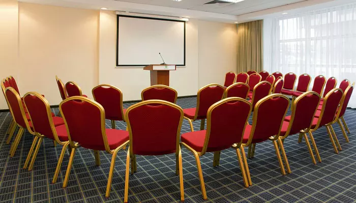 هتل هالیدی این لسنایا مسکو