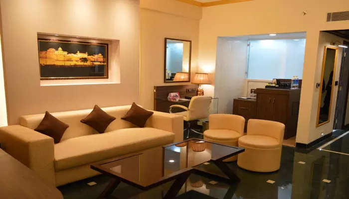 هتل حیات سنتریک کلارکس شیراز آگرا