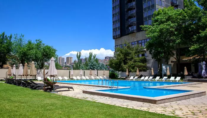 هتل پرزیدنت بای هرازدان ایروان
