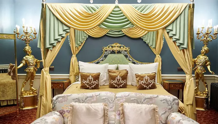 هتل ترزینی پالاس سنت پترزبورگ